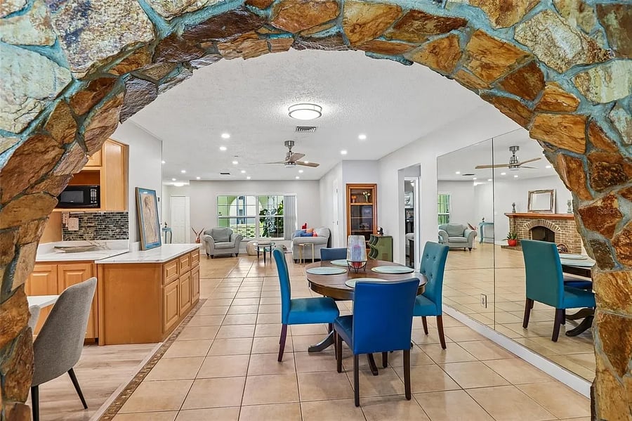 Furnished Finder property 550441_1 photo 3