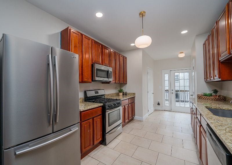 Furnished Finder property 550556_1 photo 8