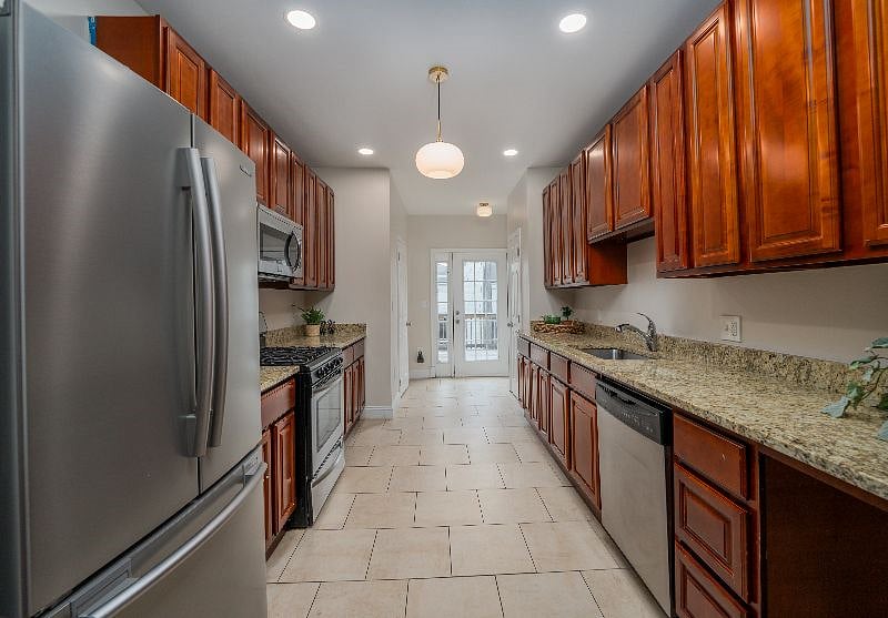 Furnished Finder property 550556_1 photo 9