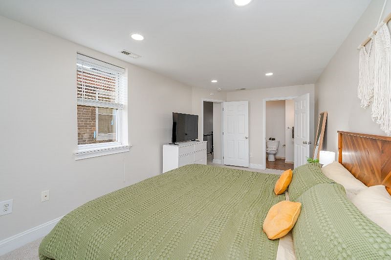 Furnished Finder property 550556_1 photo 13