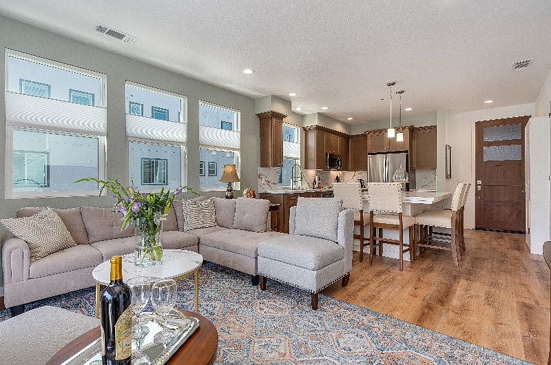 Furnished Finder property 550567_1 photo 3