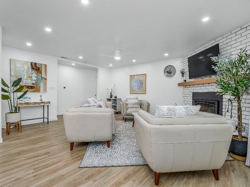 Furnished Finder property 550660_1 photo 9