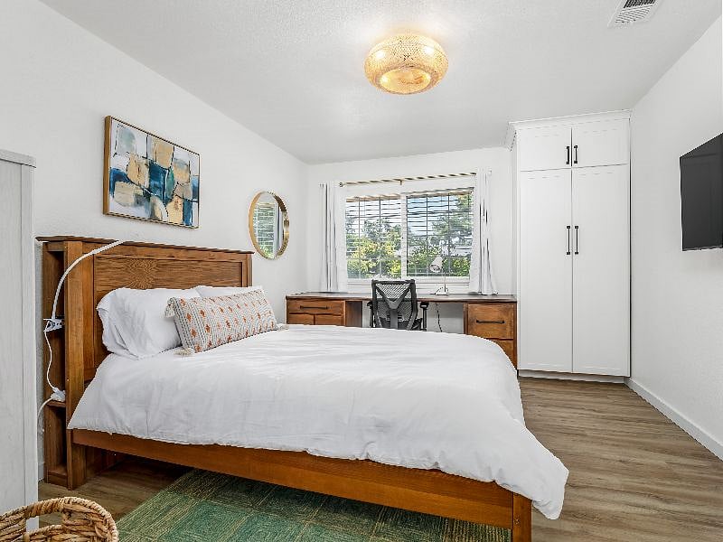 Furnished Finder property 550660_1 photo 28