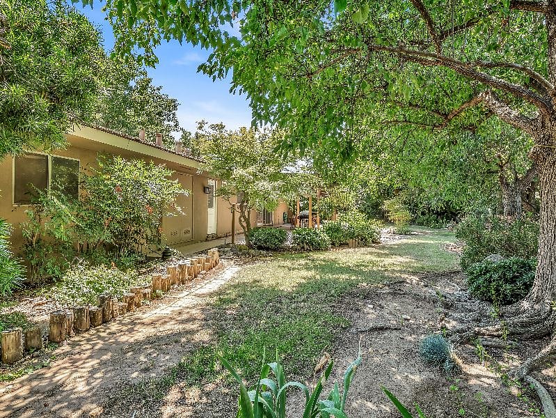 Furnished Finder property 550660_1 photo 39