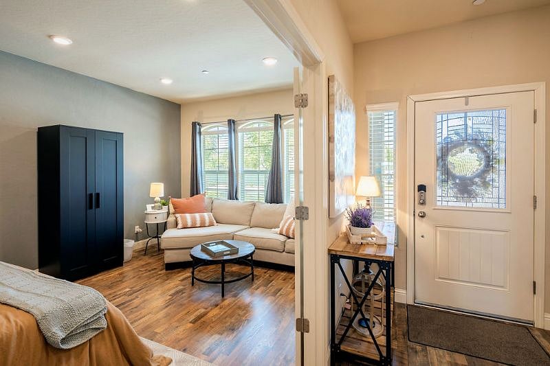 Furnished Finder property 550704_1 photo 4
