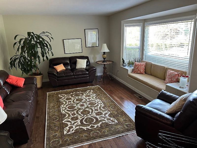 Furnished Finder property 550706_1 photo 3