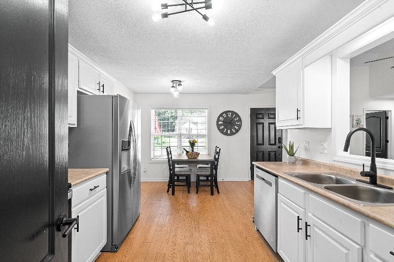 Furnished Finder property 550730_1 photo 10