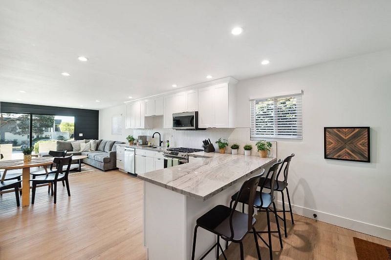 Furnished Finder property 550850_1 photo 14