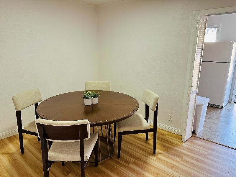 Furnished Finder property 550904_1 photo 5