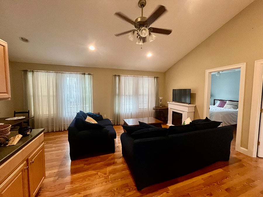 Furnished Finder property 550919_1 photo 2