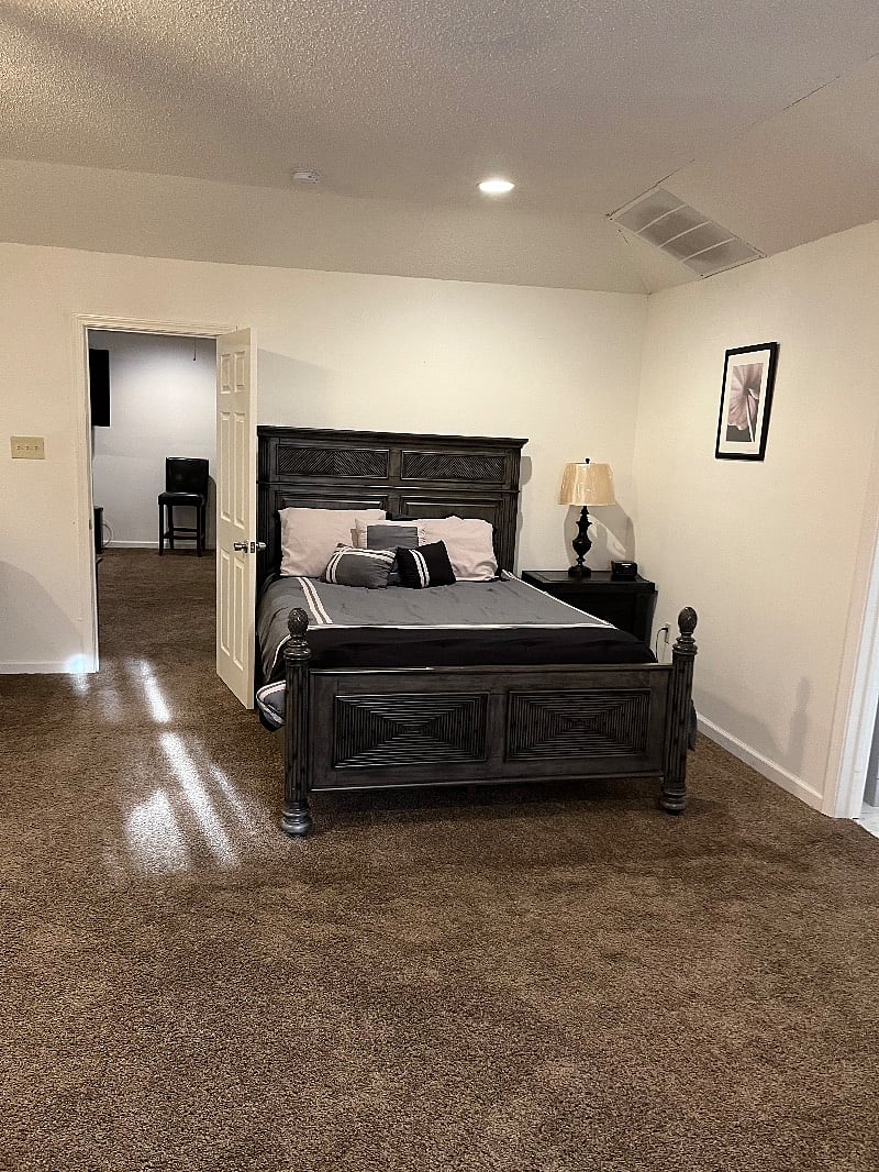 Furnished Finder property 550920_1 photo 4