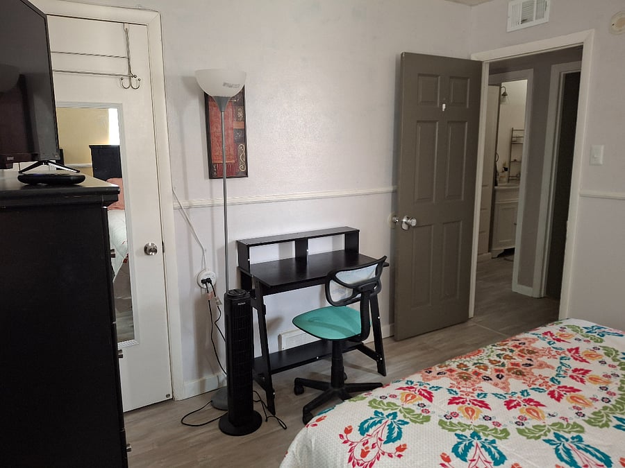 Furnished Finder property 550978_1 photo 9