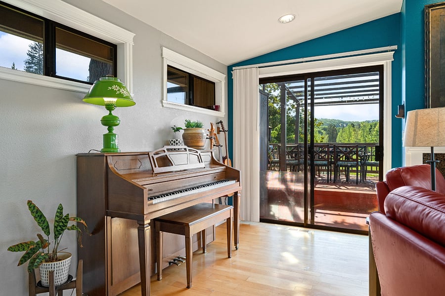 Furnished Finder property 551000_1 photo 4