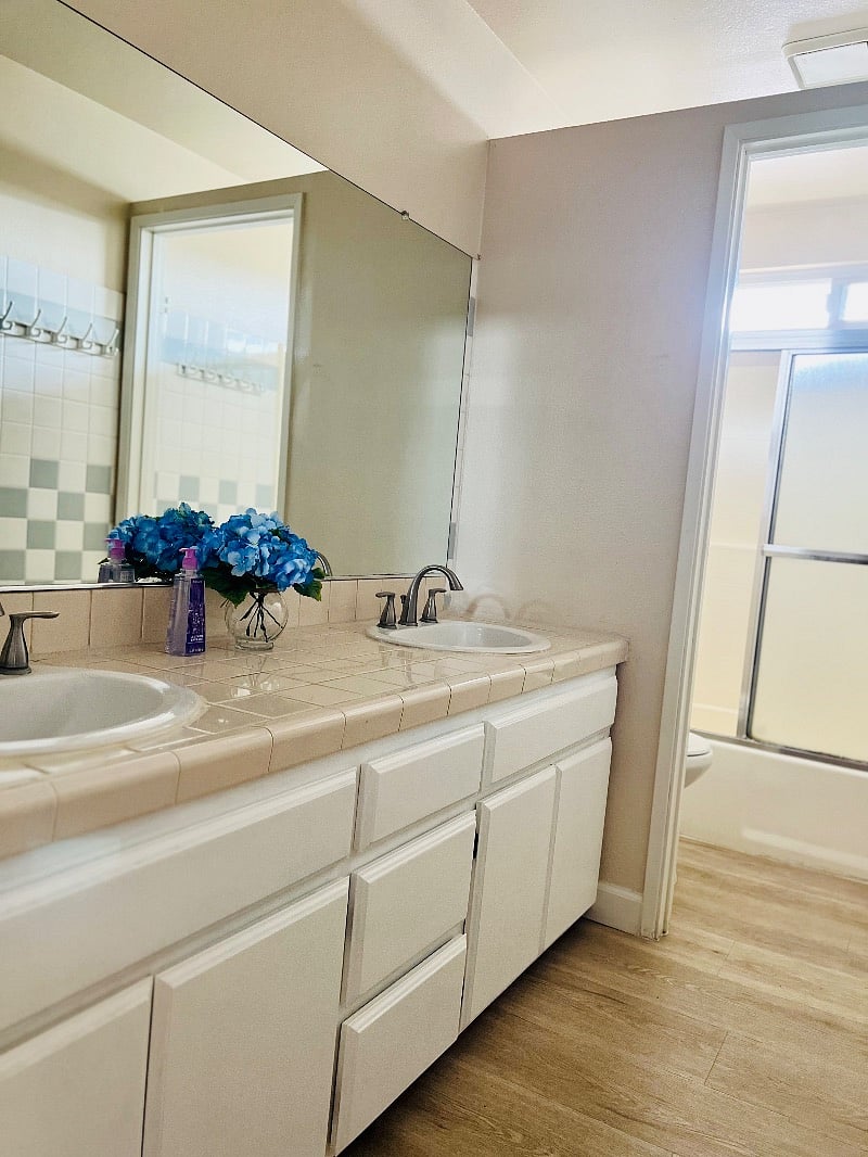 Upstairs Bathroom