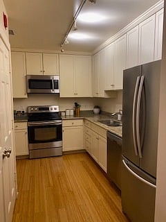 Furnished Finder property 551089_1 photo 6