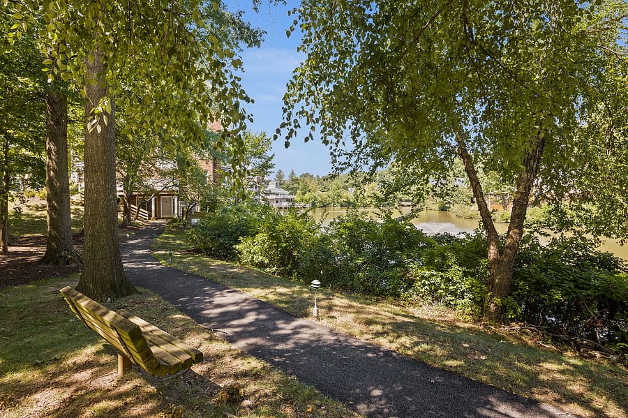 Furnished Finder property 551126_1 photo 21
