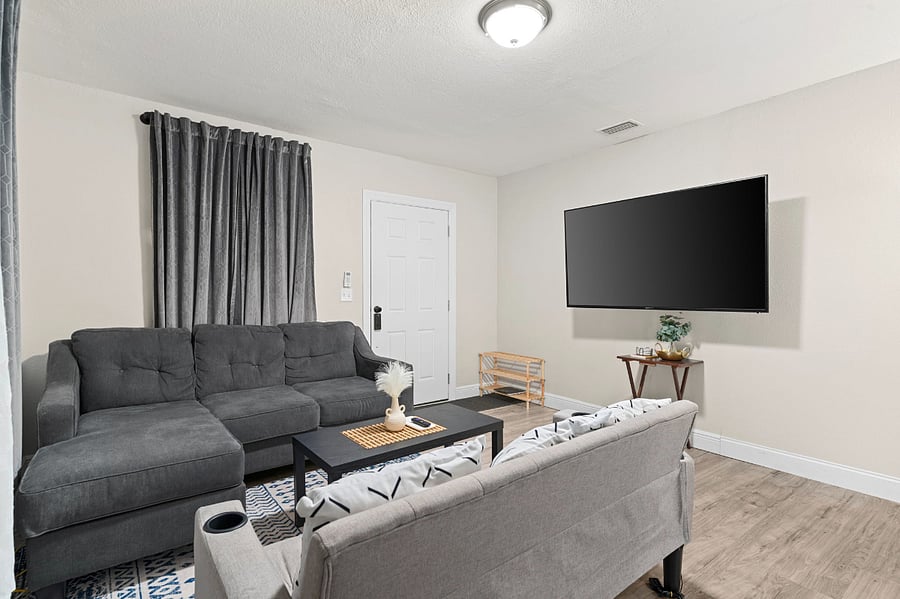 Furnished Finder property 551262_1 photo 3