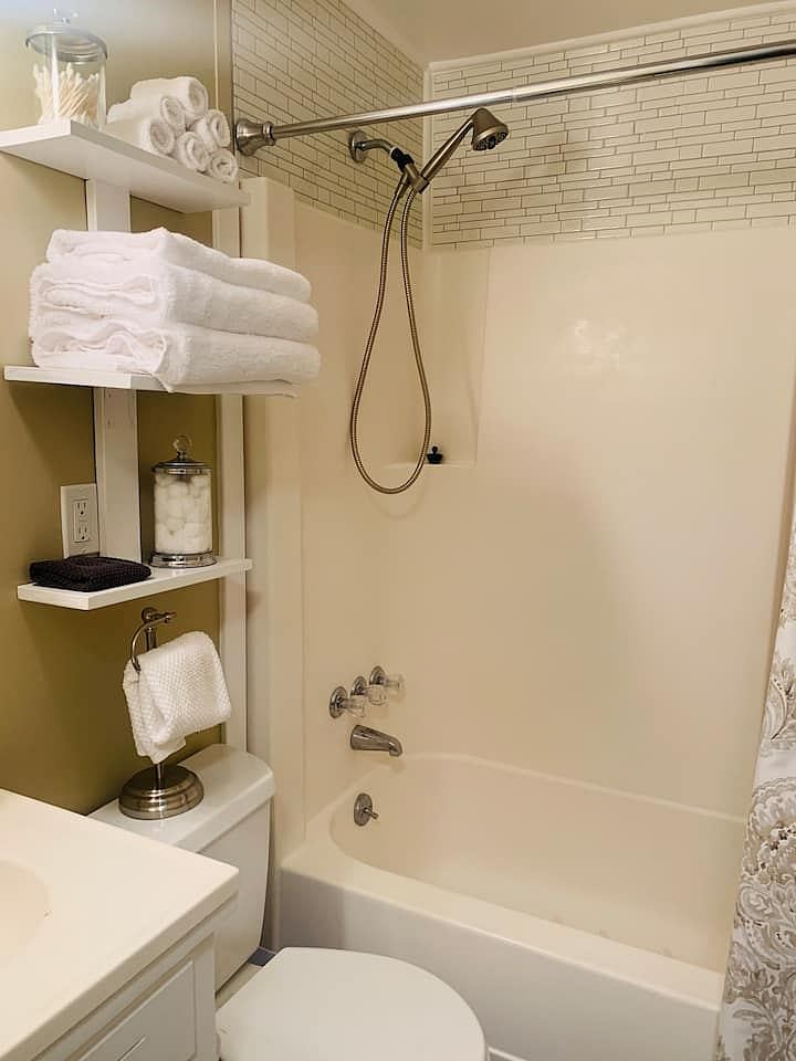 Downstairs bathroom, full bath 