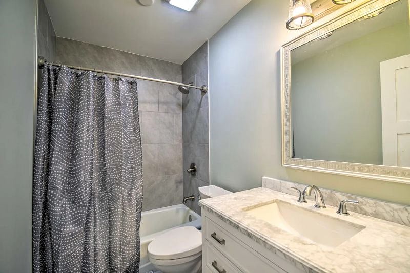 Main Bath