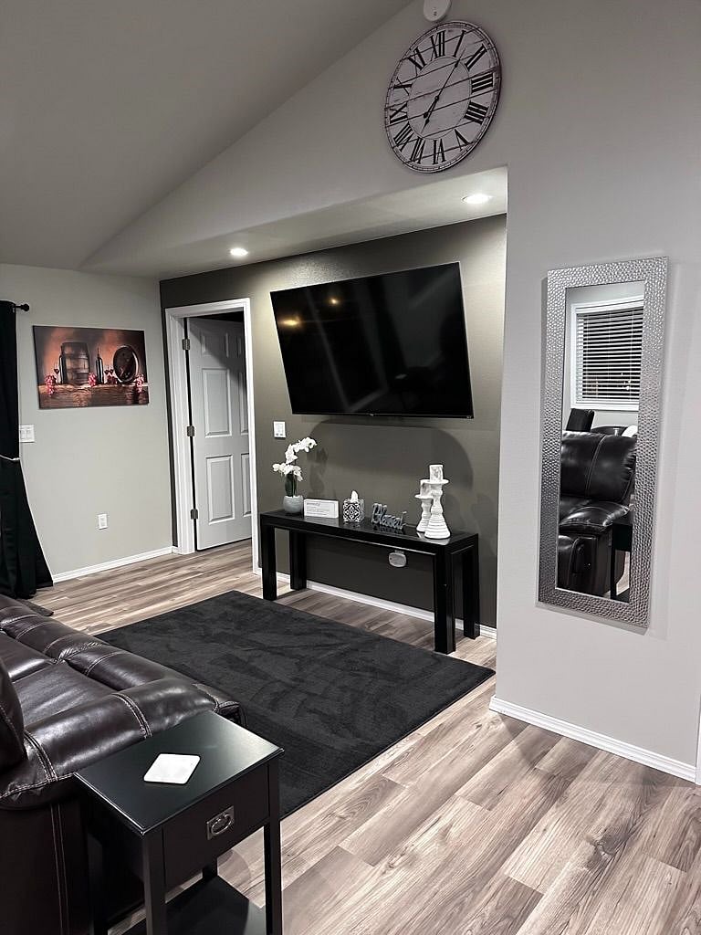 Furnished Finder property 551404_1 photo 8