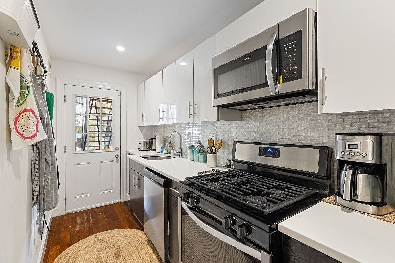 Furnished Finder property 551665_2 photo 17