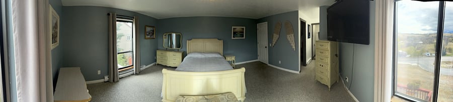 Master Bed Room, En-suite Bathroom, Walk in closet!