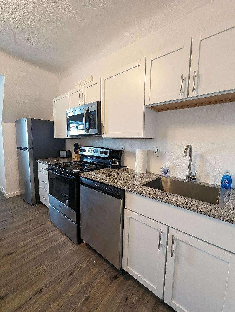 Furnished Finder property 551785_1 photo 3