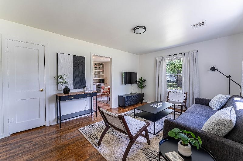 Furnished Finder property 551796_1 photo 5