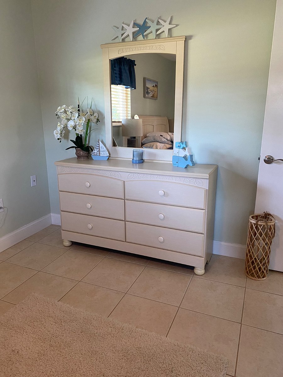 Second bedroom 