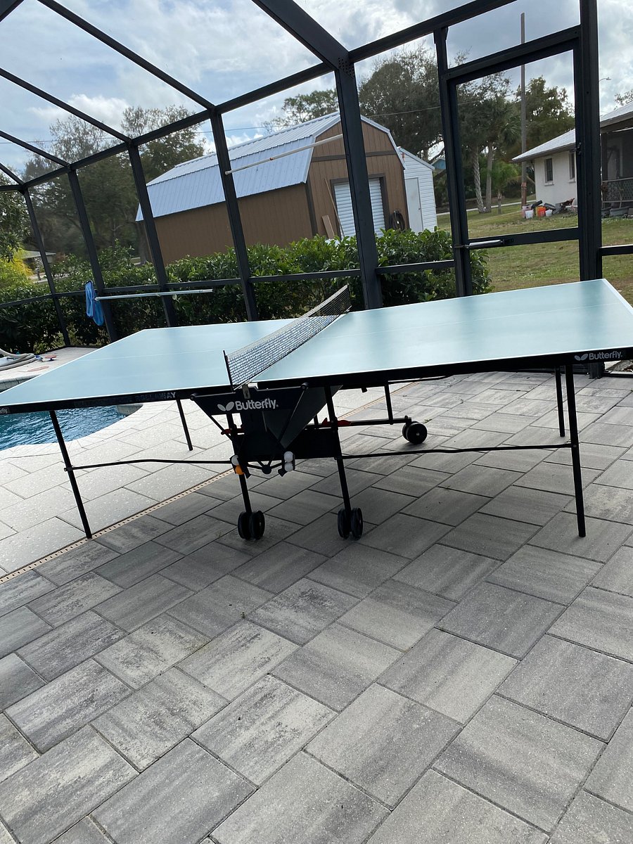 Ping pong on lanai