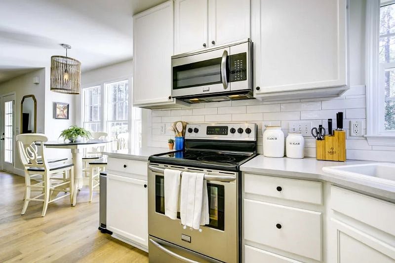 Furnished Finder property 552069_1 photo 11