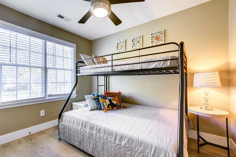 Furnished Finder property 552069_1 photo 22