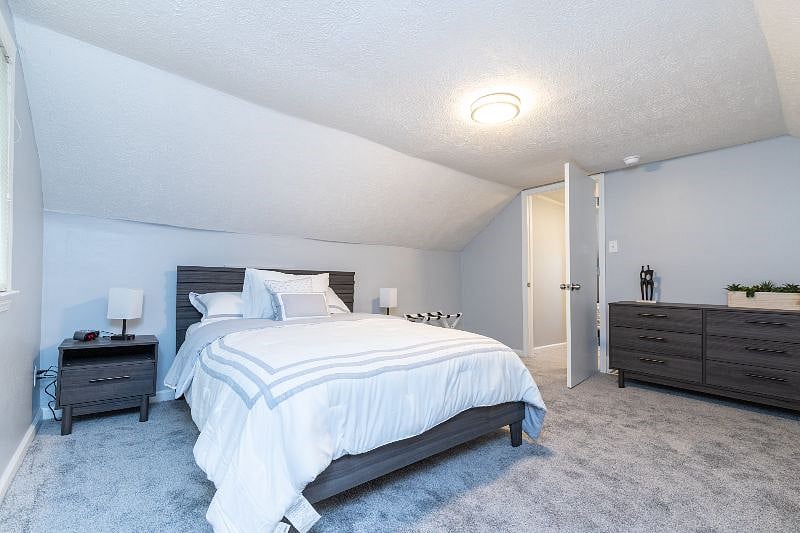 Furnished Finder property 552105_1 photo 8