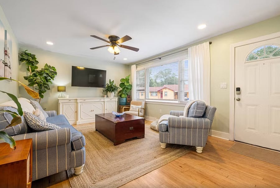 Furnished Finder property 552126_1 photo 3