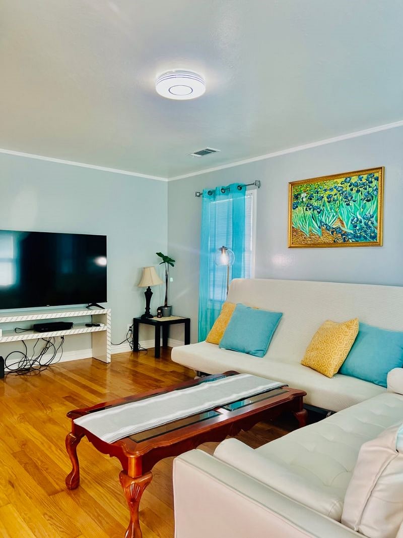 Furnished Finder property 552155_1 photo 3