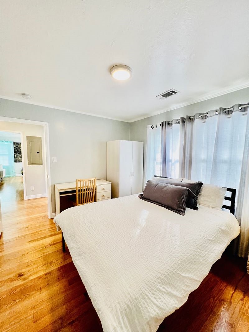 Furnished Finder property 552155_1 photo 10