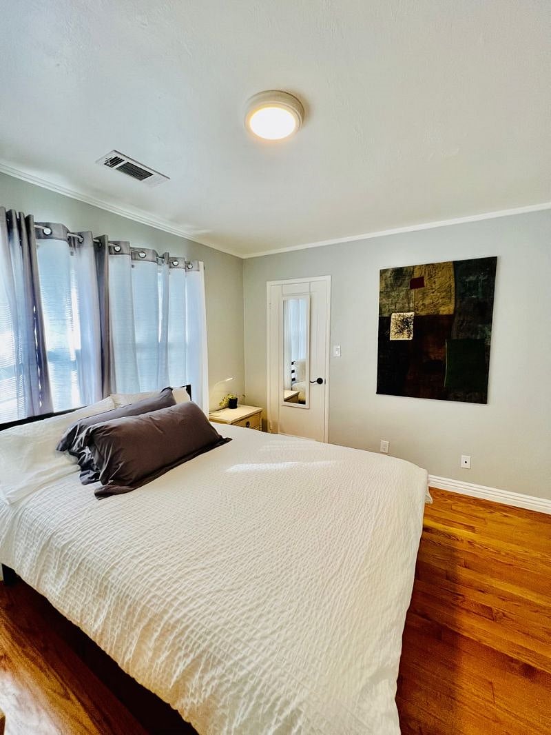 Furnished Finder property 552155_1 photo 11