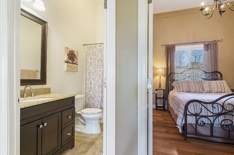 Furnished Finder property 552187_3 photo 15