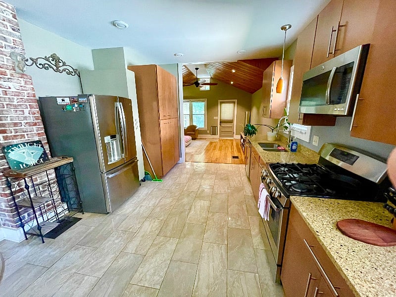 Furnished Finder property 552224_1 photo 3