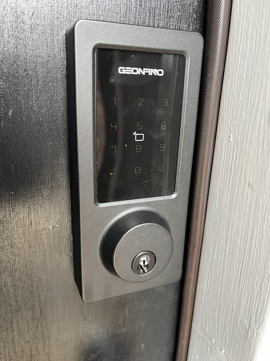 Self check in with digital smart keylock