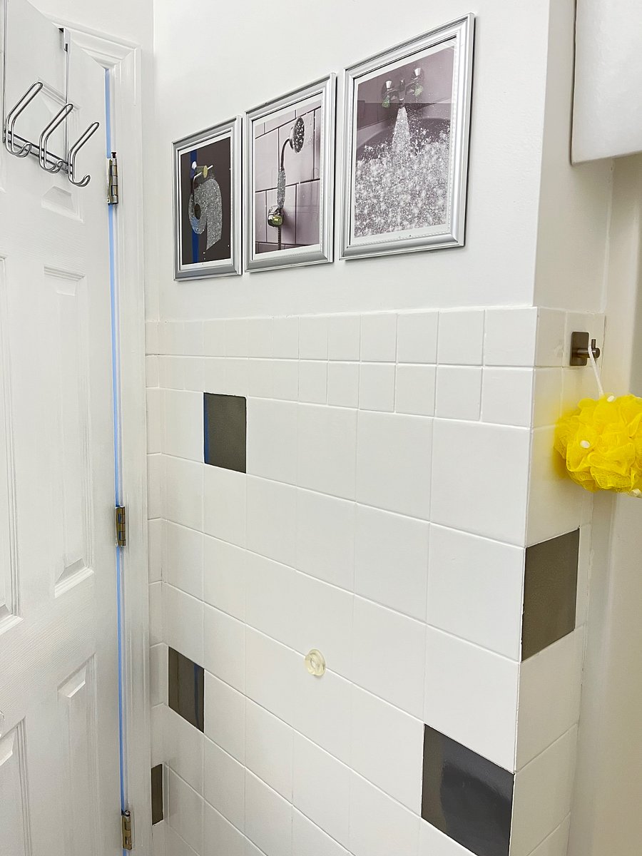 Complimentary bath sponge