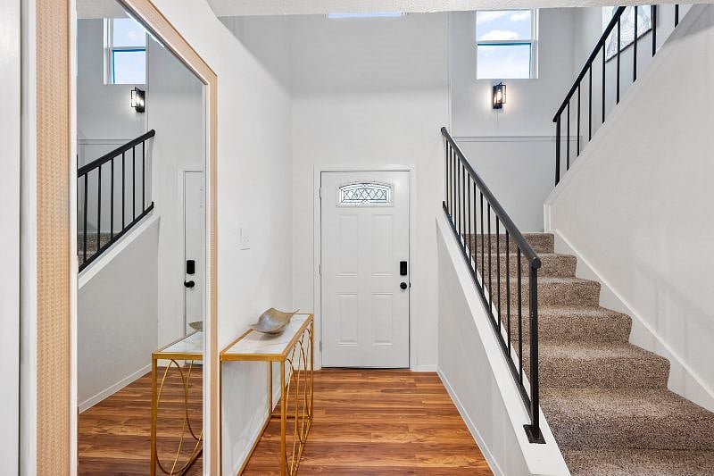 Furnished Finder property 552326_1 photo 17