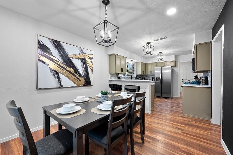 Furnished Finder property 552326_1 photo 22