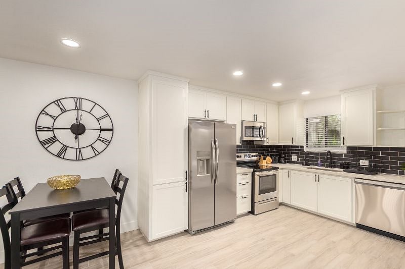 Furnished Finder property 552374_1 photo 4