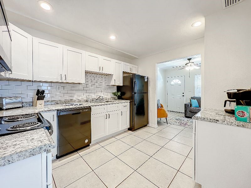 Furnished Finder property 552408_1 photo 4