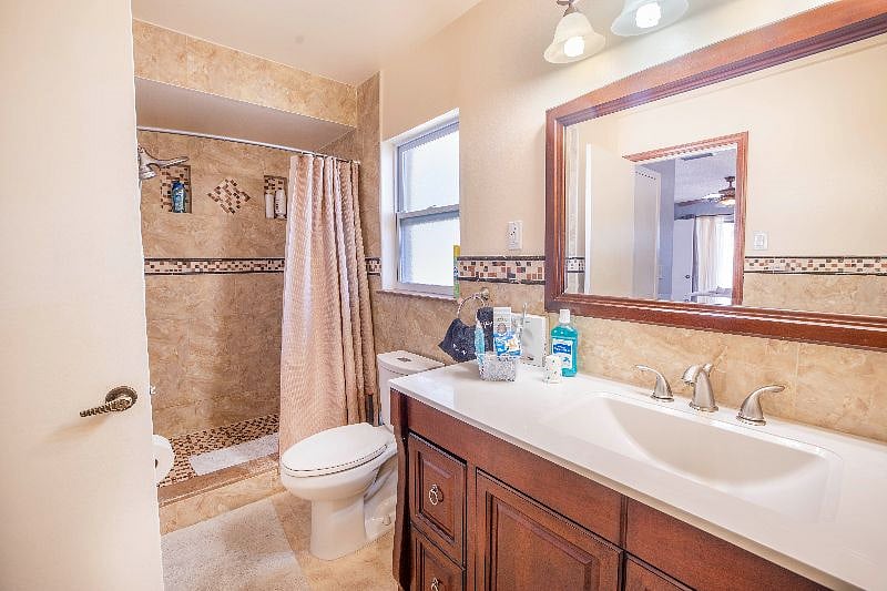 Furnished Finder property 552415_1 photo 7