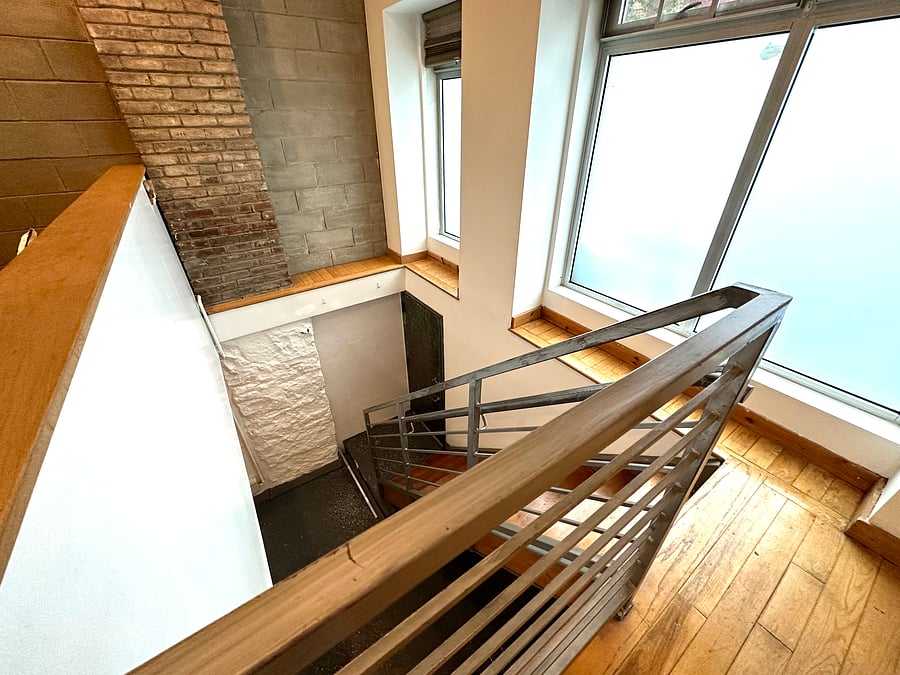 Staircase leading to lower level