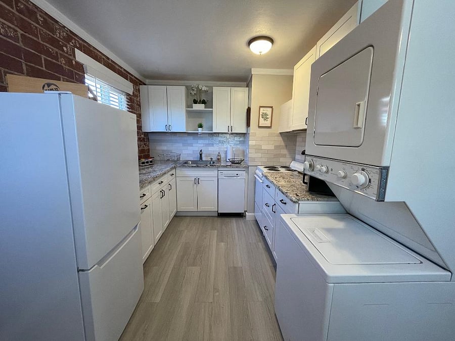 Kitchen Unit 1