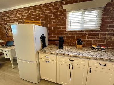 Kitchen Unit 1