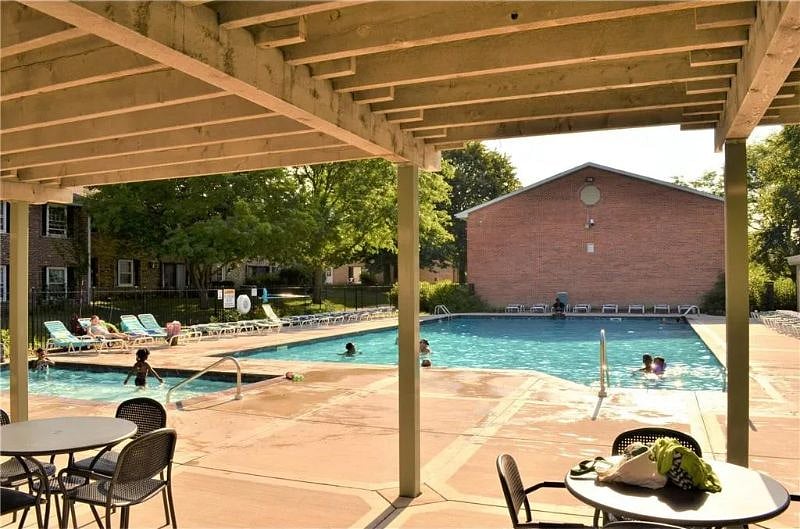Furnished Finder property 552426_1 photo 7